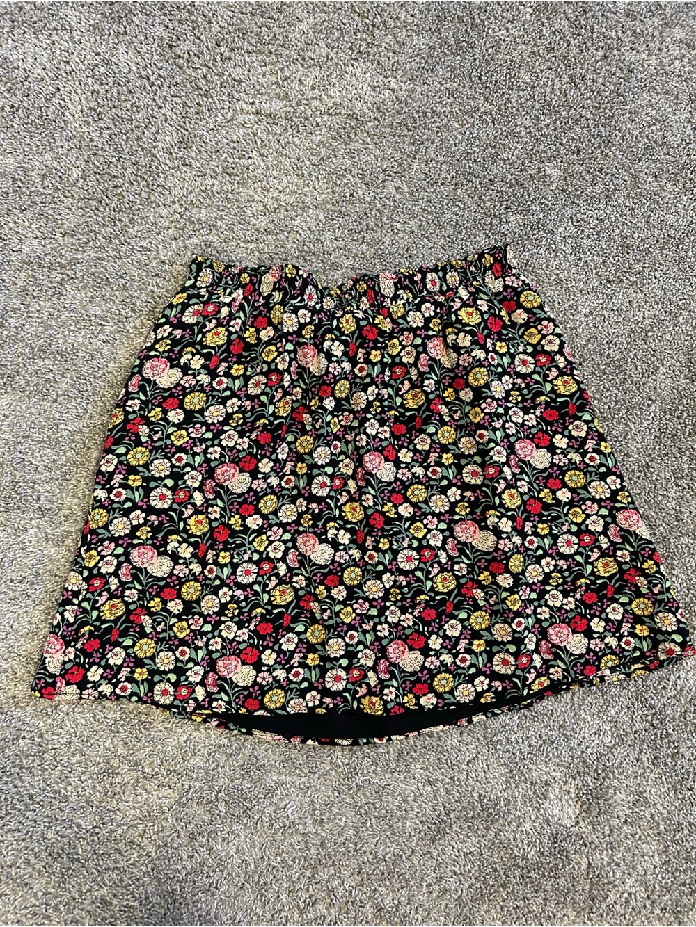 Loft Floral Print Short Flowy Skirt with Pockets